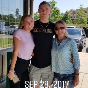 Meet your Posher, Deborah